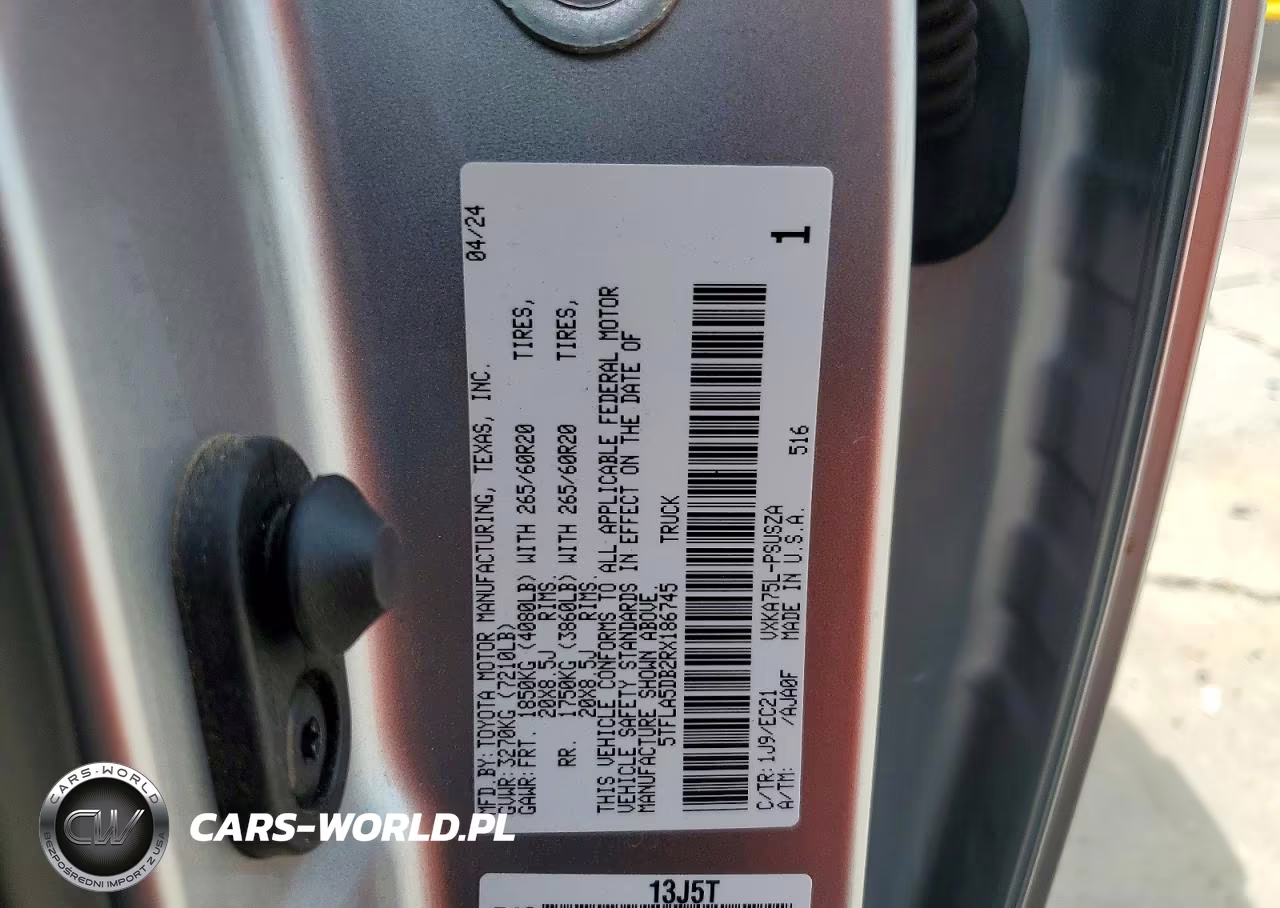 2024 Toyota Tundra Sr5 VIN:5TFLA5DB2RX186745 - 12