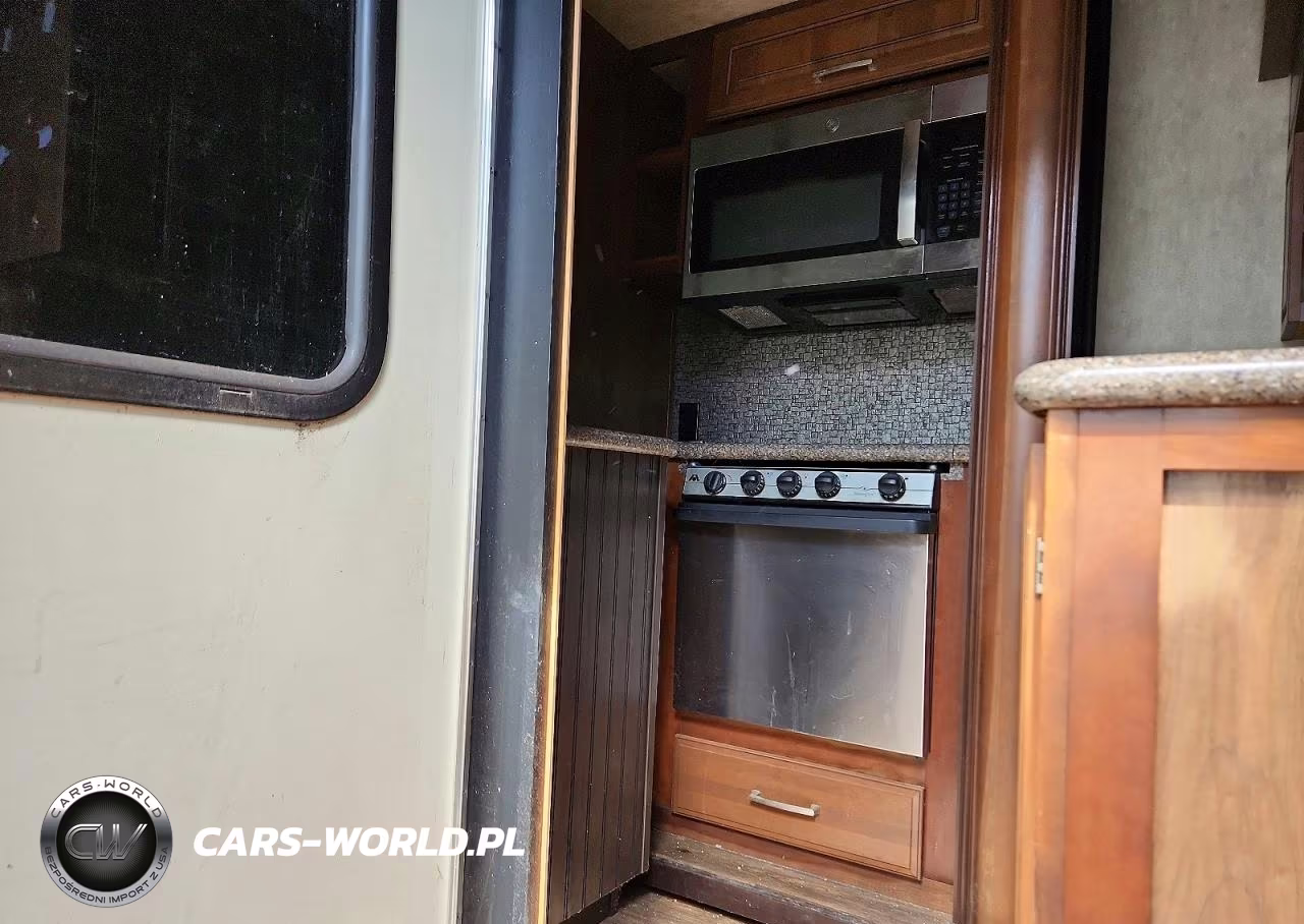 2015 Keystone Montana Camper VIN:4YDF3792XF4702596 - 6