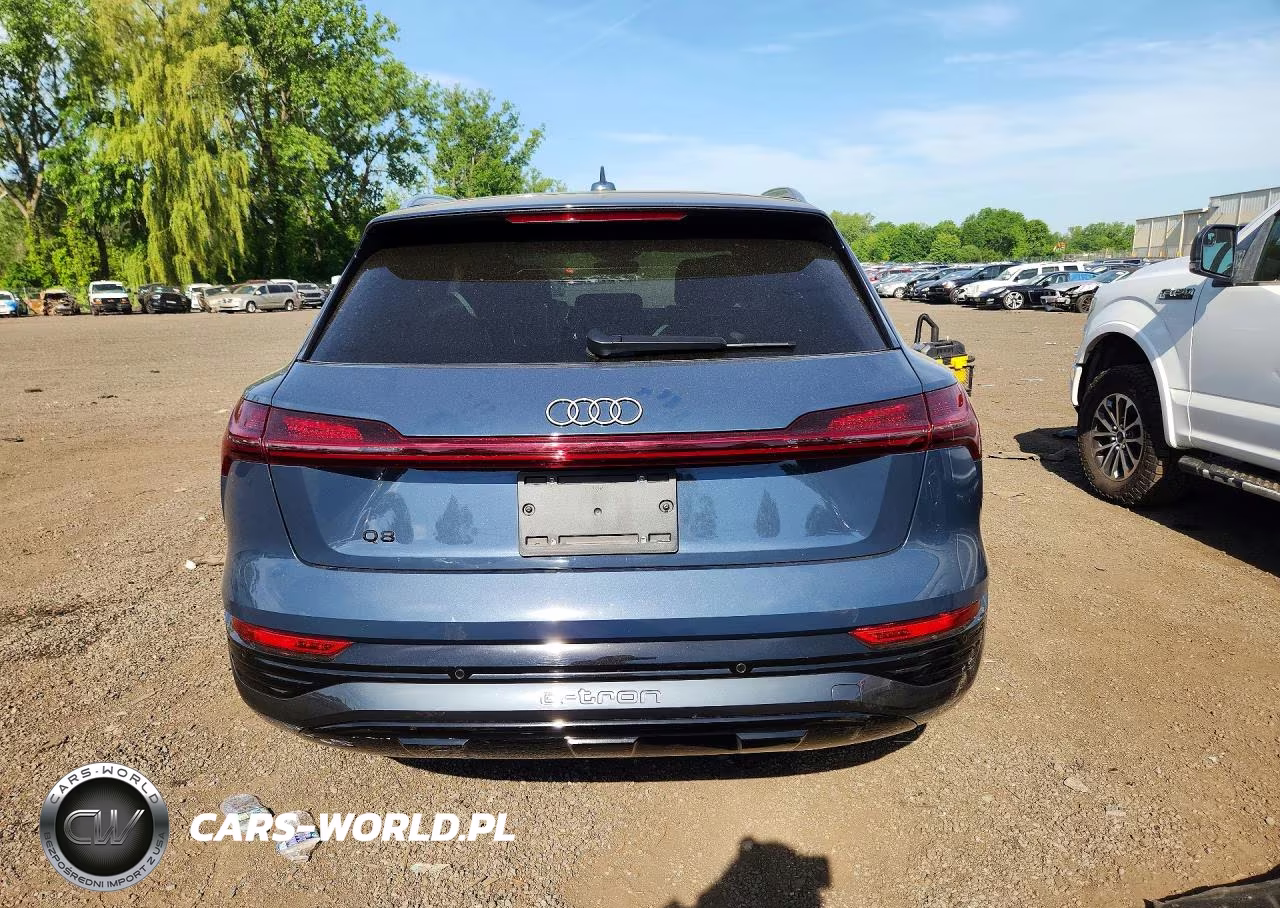 2024 Audi Q8 E-Tron Premium Plus VIN:WA15AAGE7RB021708 - 6