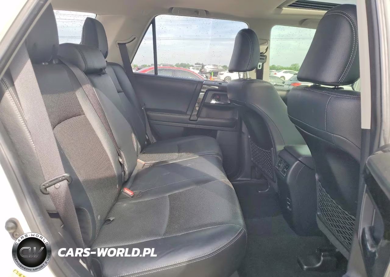 2019 Toyota 4Runner Limited Nightshade VIN:JTEZU5JR7K5207945 - 11