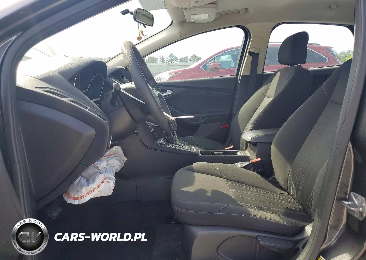 2016 Ford Focus Se VIN:1FADP3F27GL265908 - 7