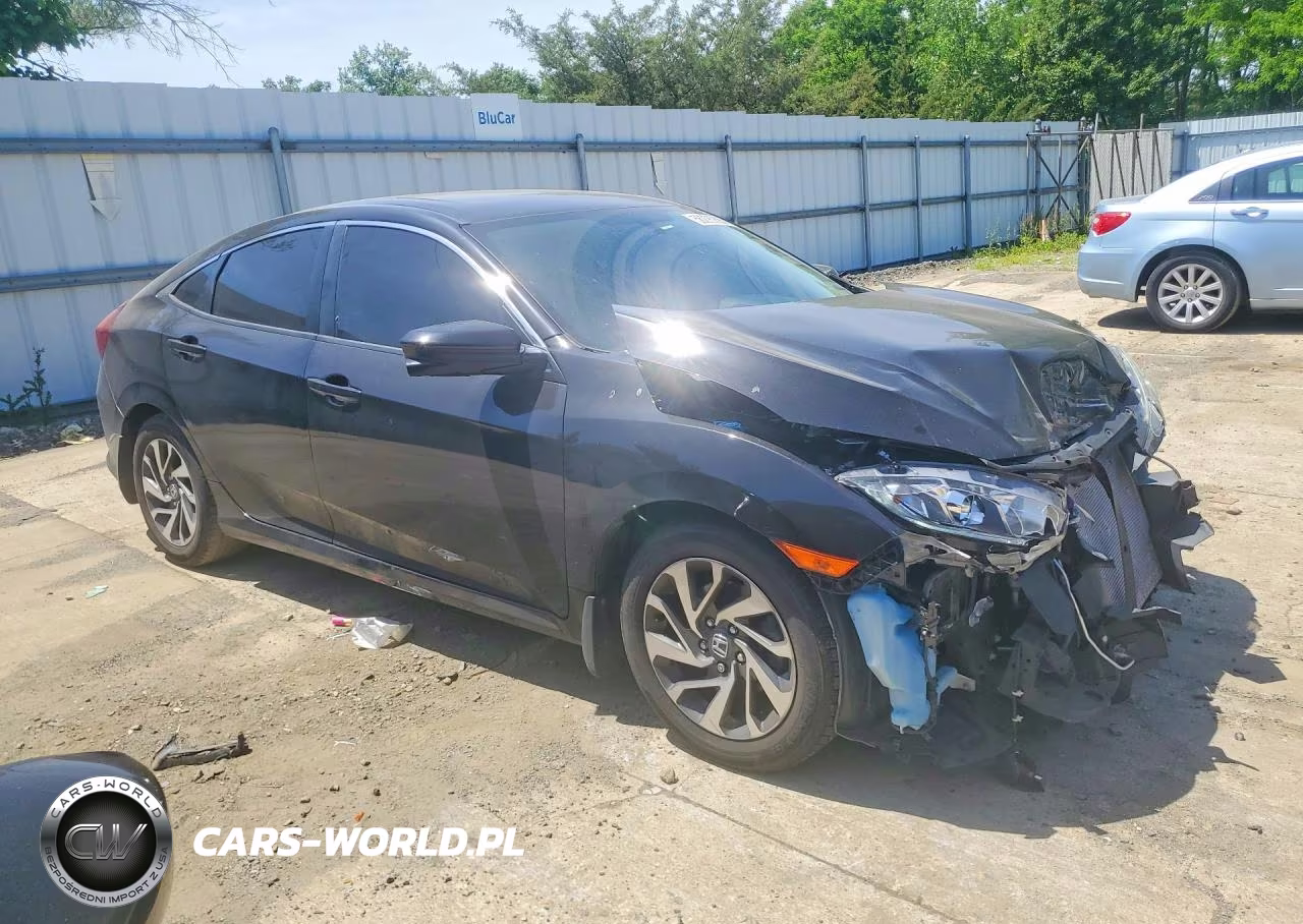 2018 Honda Civic VIN:2HGFC2F71JH549688 - 4