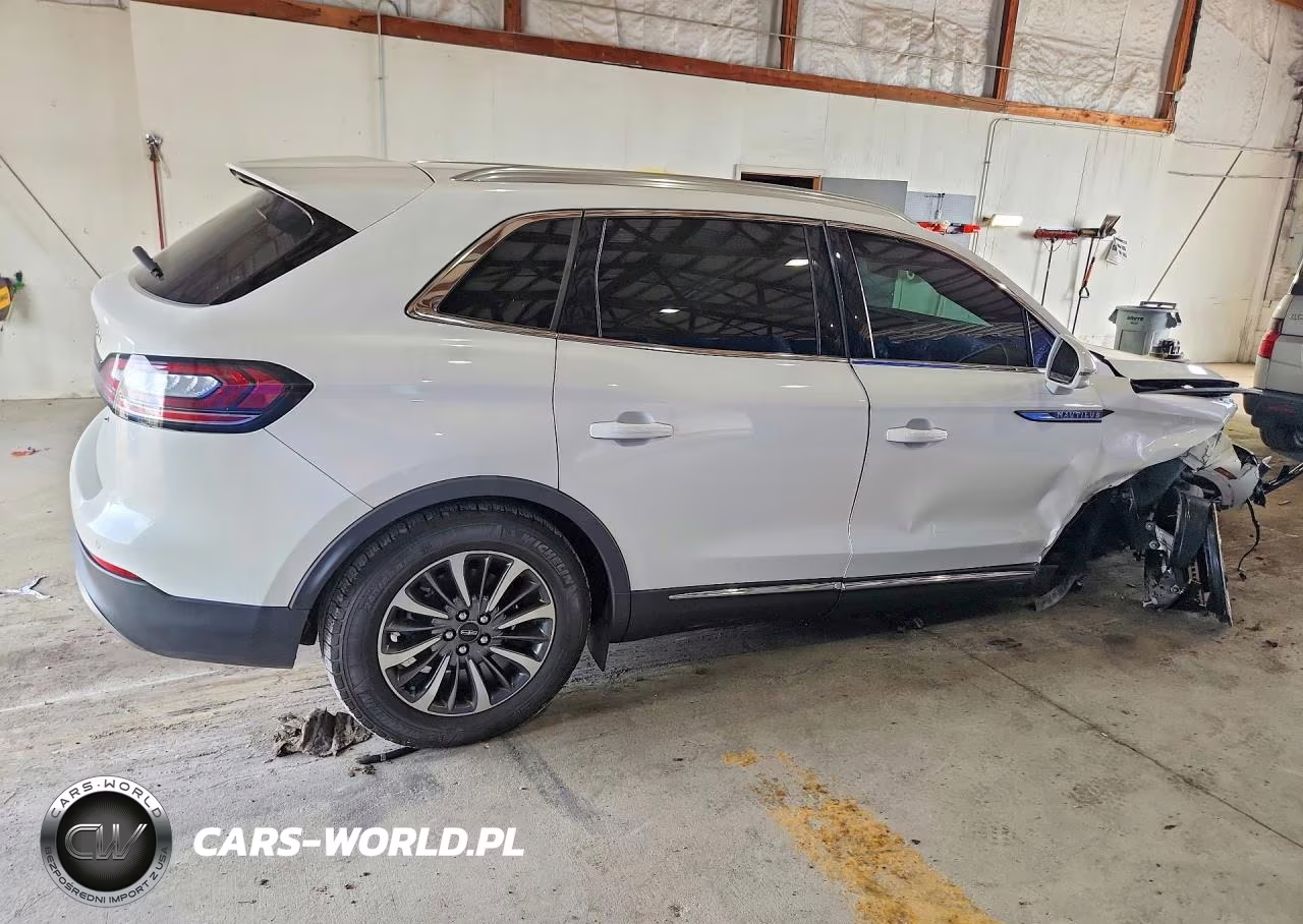 2022 Lincoln Nautilus VIN:2LMPJ6J97NBL22233 - 3