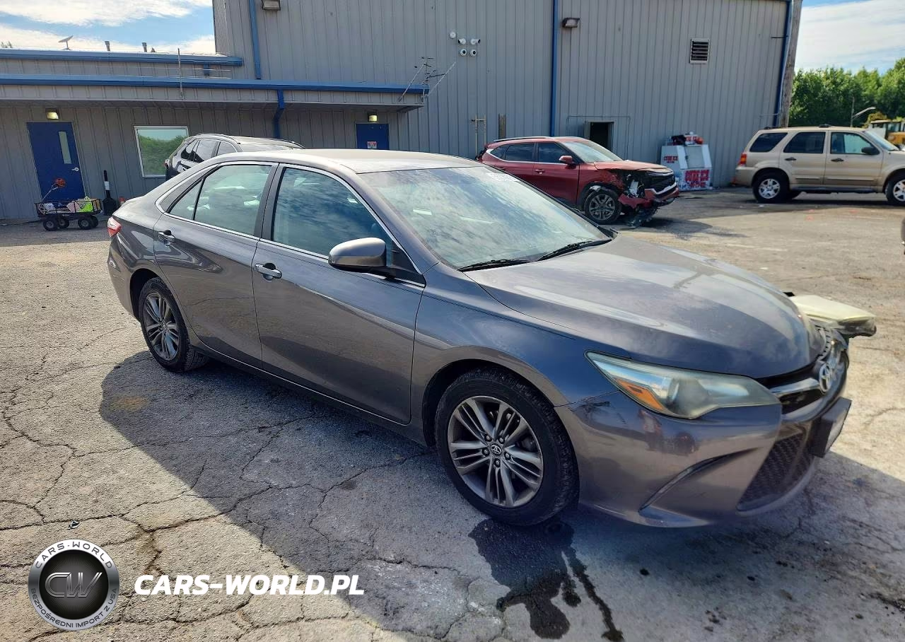 2016 Toyota Camry Se VIN:4T1BF1FK9GU234755 - 4