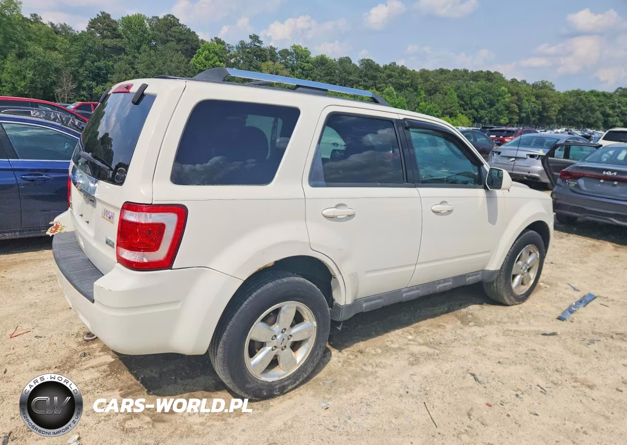 2011 Ford Escape Limited VIN:1FMCU0EG4BKA71793 - 3