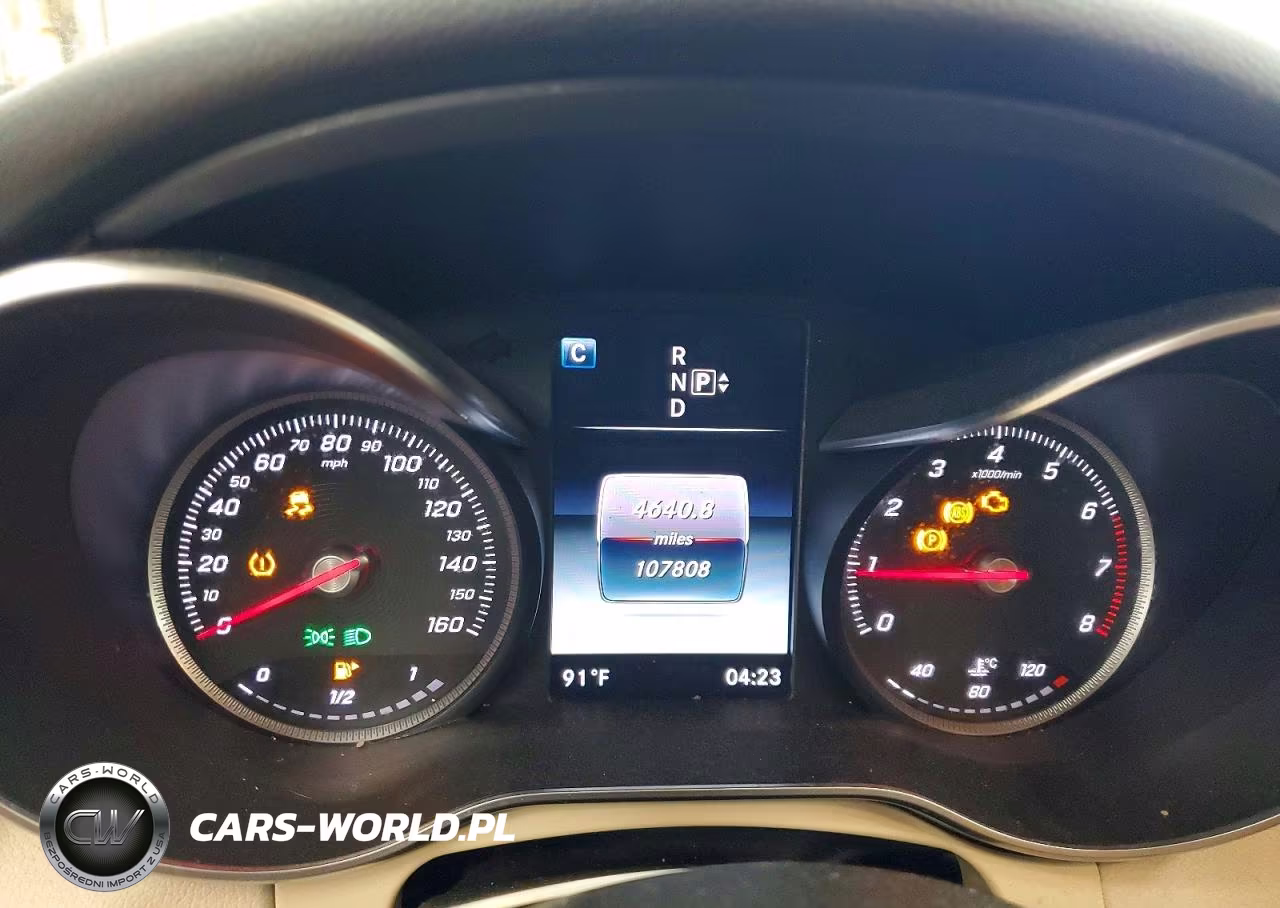 2015 Mercedes-Benz C 300 VIN:55SWF4JB2FU055025 - 9