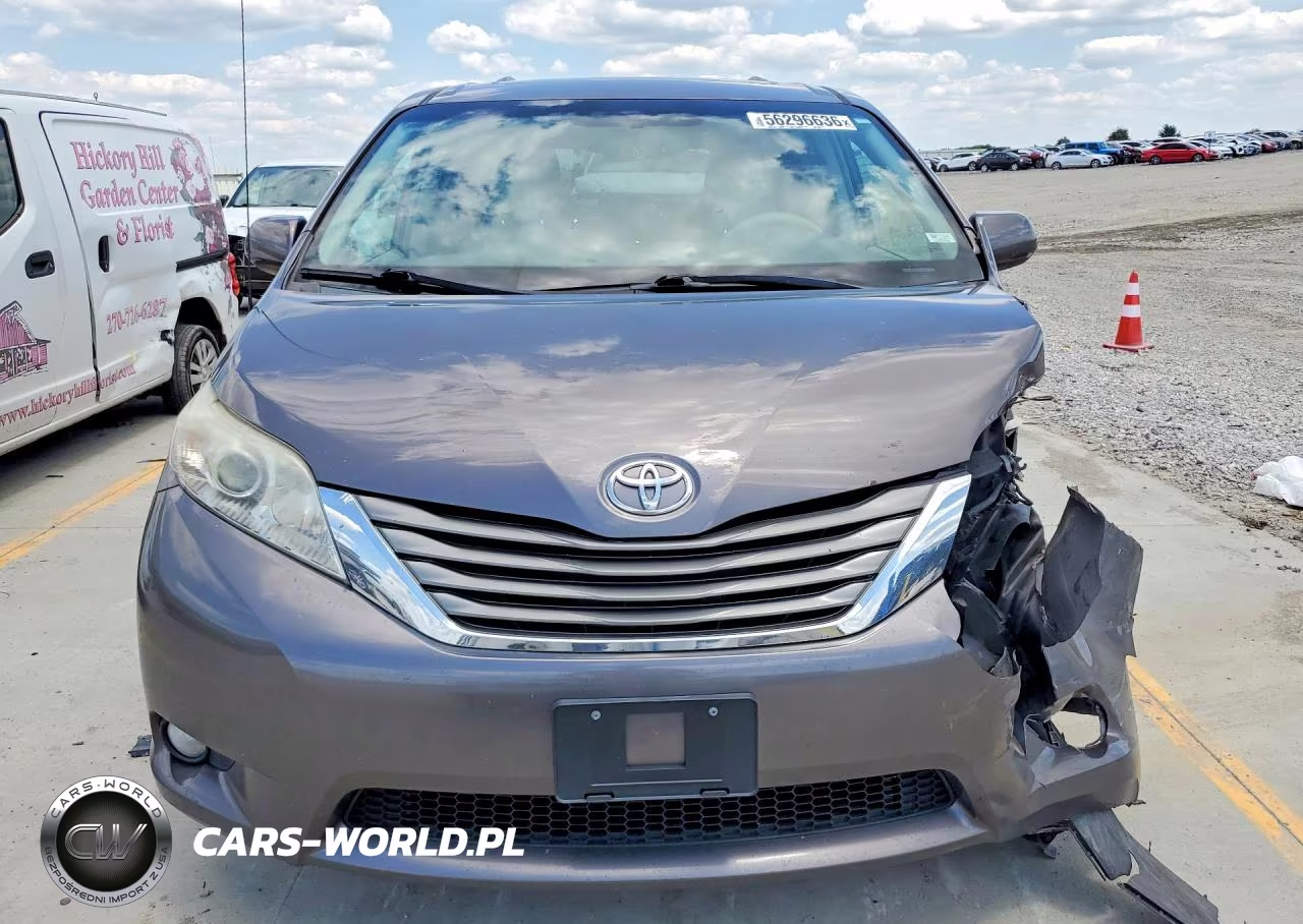 2013 Toyota Sienna Xle 8-Passenger VIN:5TDYK3DC2DS364328 - 5