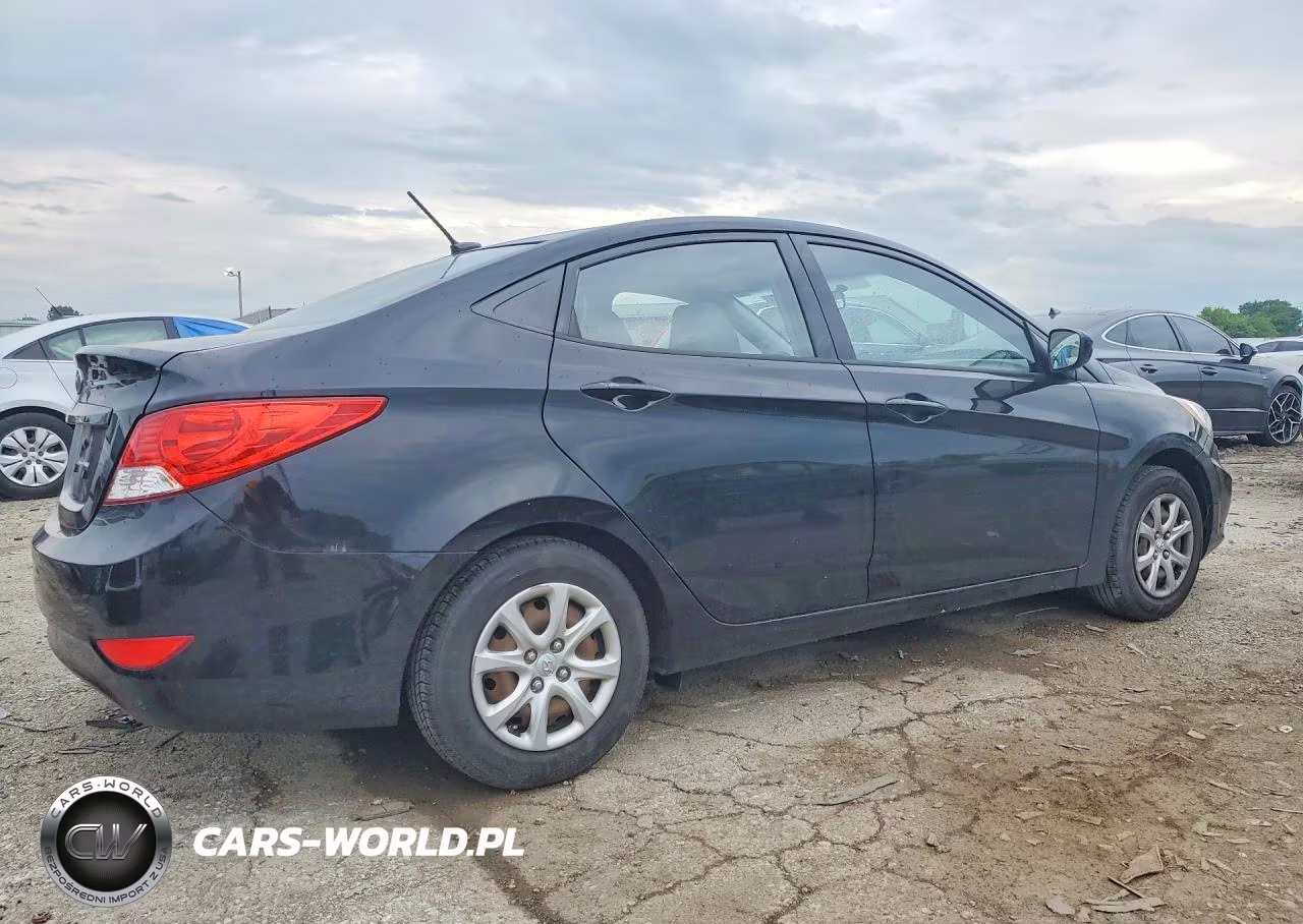 2014 Hyundai Accent Gls VIN:KMHCT4AE4EU718183 - 3