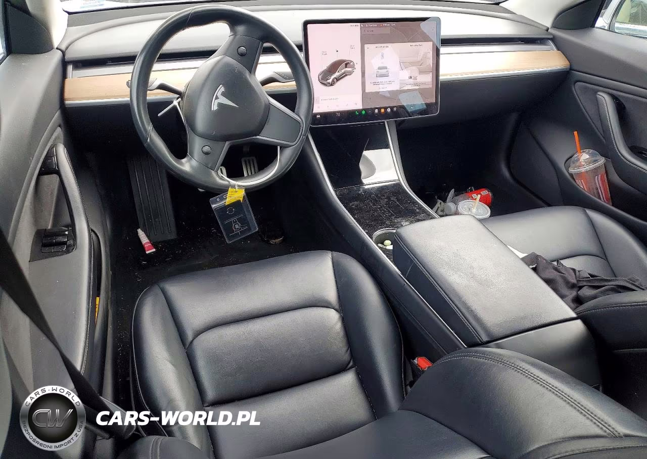 2018 Tesla Model 3 VIN:5YJ3E1EB7JF083329 - 8