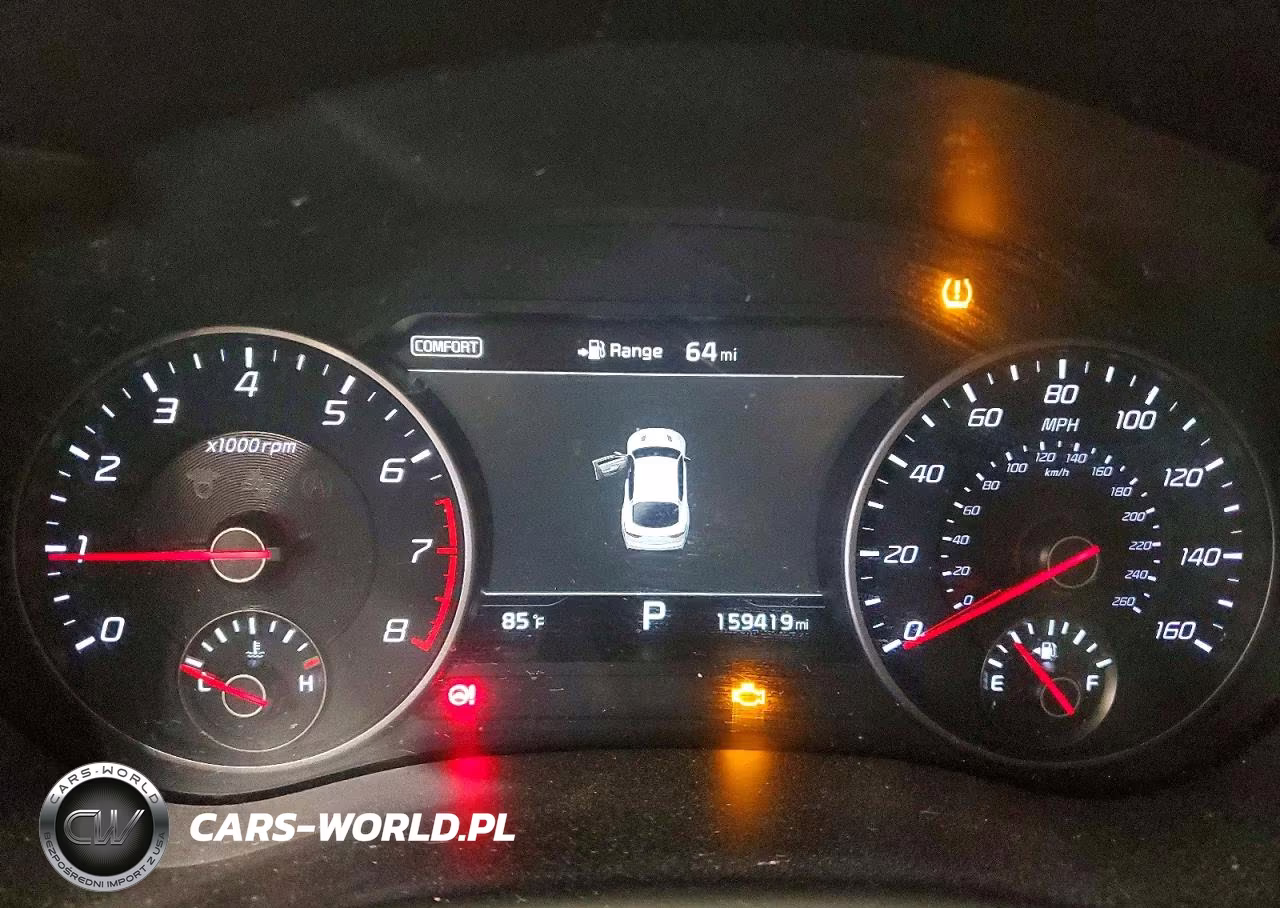 2018 Kia Stinger Premium VIN:KNAE25LA8J6025967 - 9