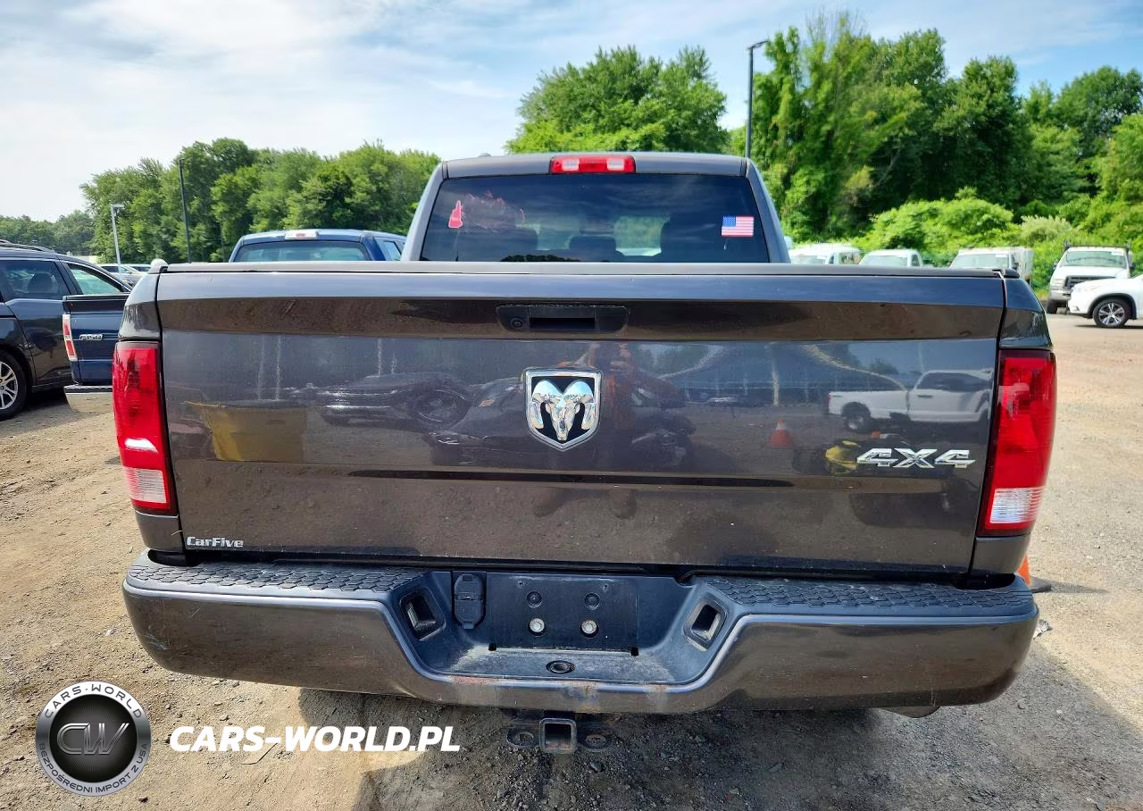 2019 Ram 1500 Classic Tradesman VIN:1C6RR7FTXKS542552 - 6