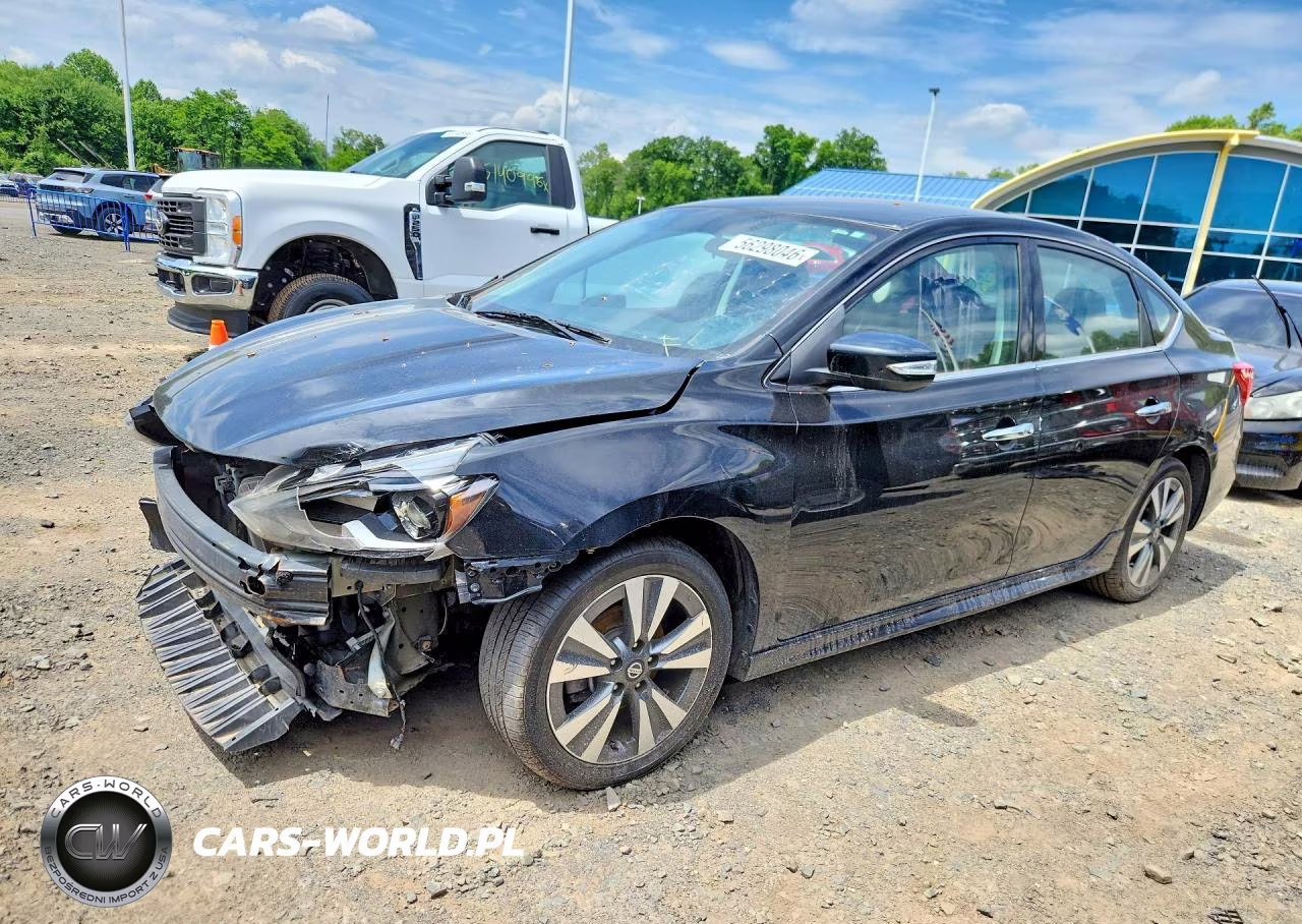 2017 Nissan Sentra Sr – zdjęcie 1 z 12