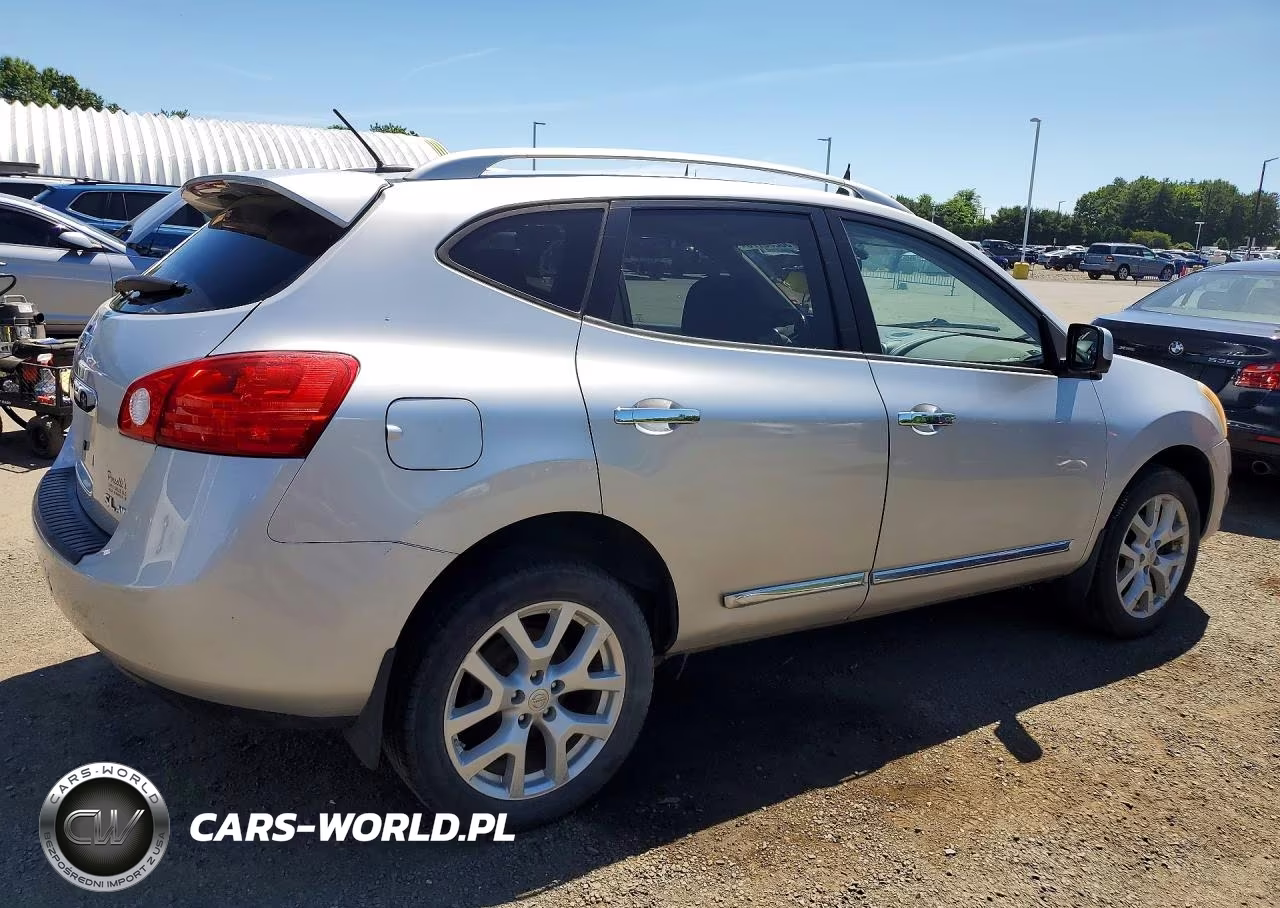 2013 Nissan Rogue S VIN:JN8AS5MV7DW645155 - 3