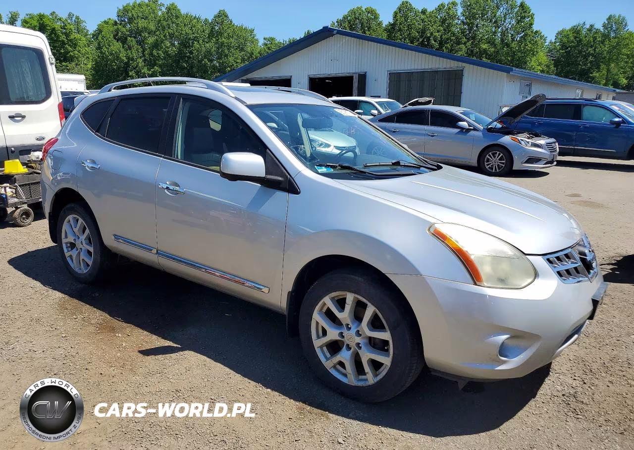 2013 Nissan Rogue S VIN:JN8AS5MV7DW645155 - 4