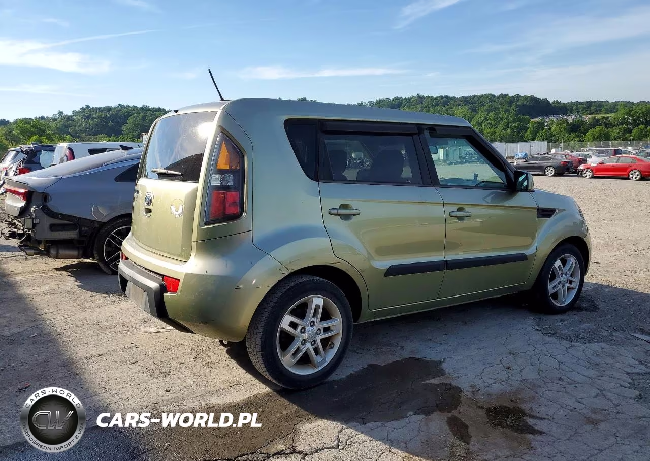 2011 Kia Soul Gl VIN:KNDJT2A21B7219342 - 3