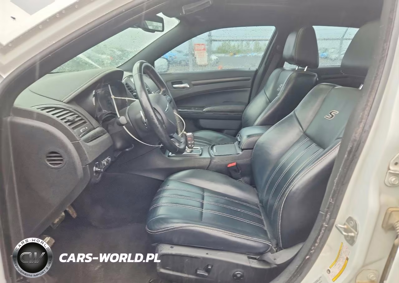 2016 Chrysler 300 S VIN:2C3CCABG4GH144780 - 7
