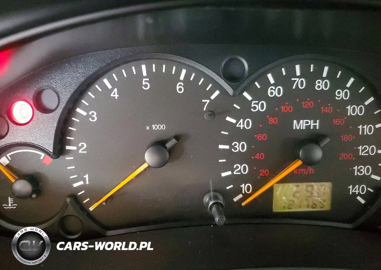 2002 Ford Focus Zx3 VIN:3FAFP31342R240371 - 9