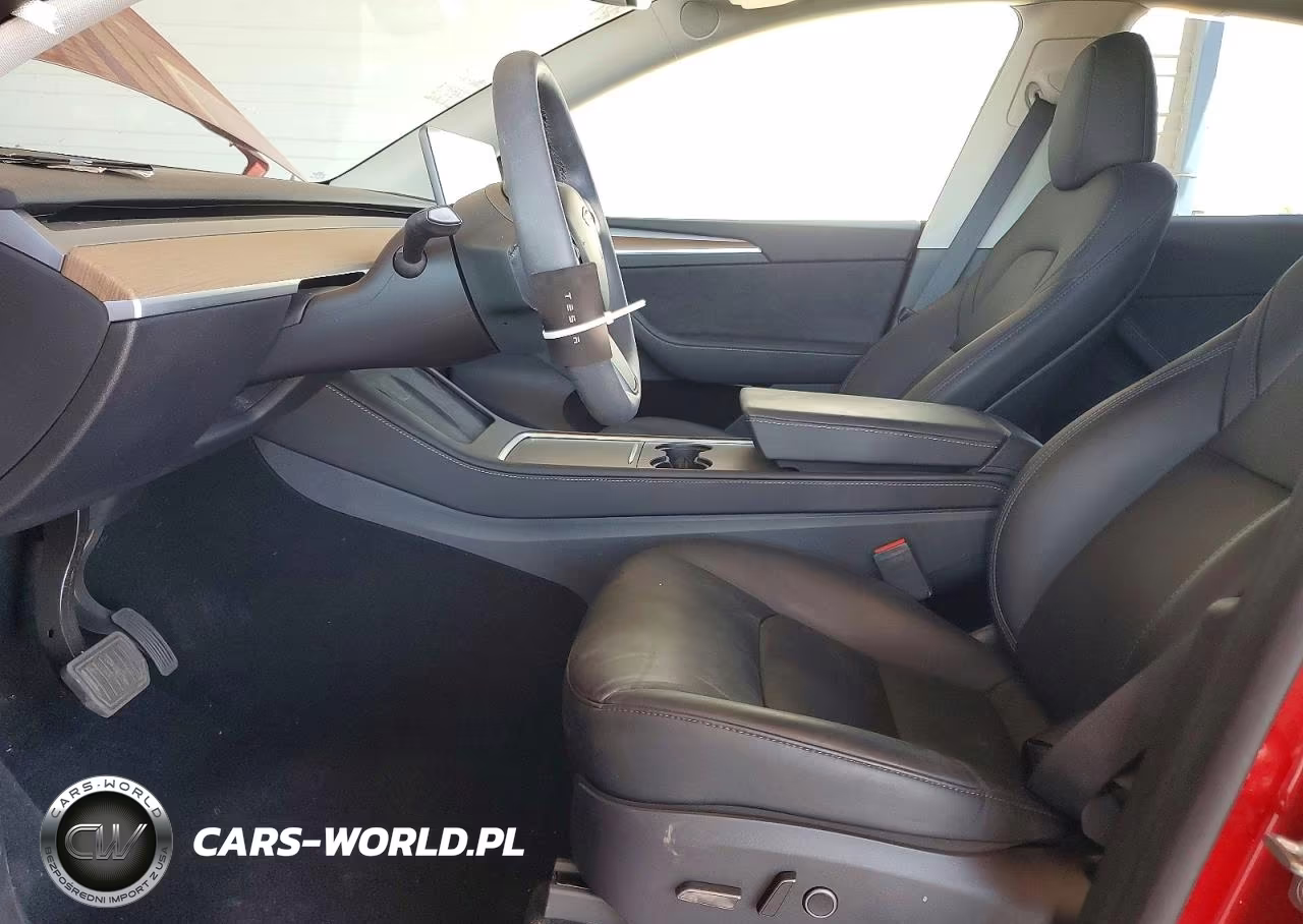 2025 Tesla Model Y VIN:7SAYGDED0SF280026 - 7