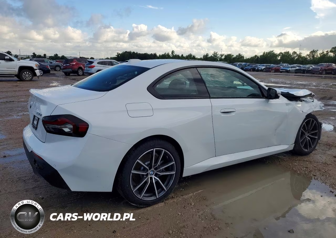 2026 BMW 230Xi VIN:3MW33CM02T8G28665 - 3