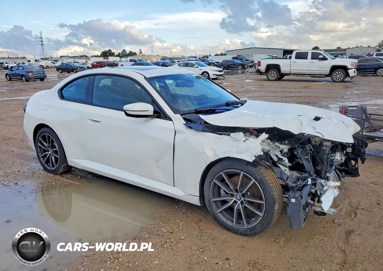 2026 BMW 230Xi VIN:3MW33CM02T8G28665 - 4