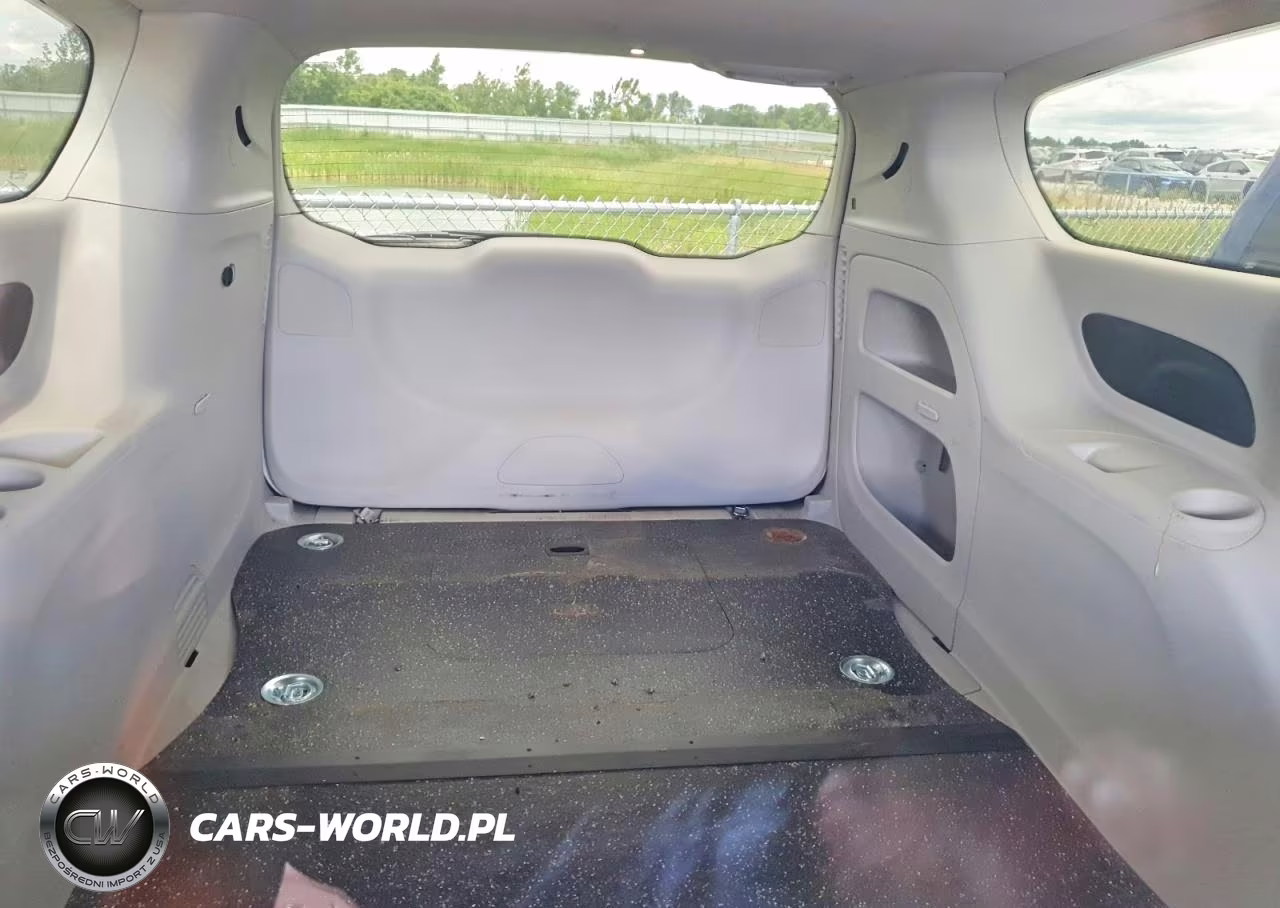 2023 Chrysler Voyager Lx VIN:2C4RC1CG2PR537515 - 10