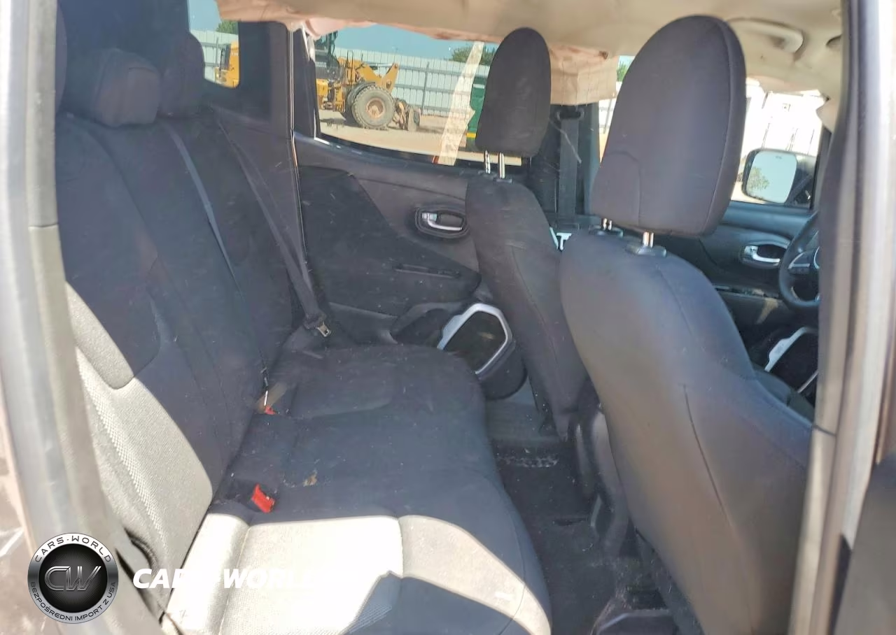 2018 Jeep Renegade VIN:ZACCJBABXJPJ44895 - 11