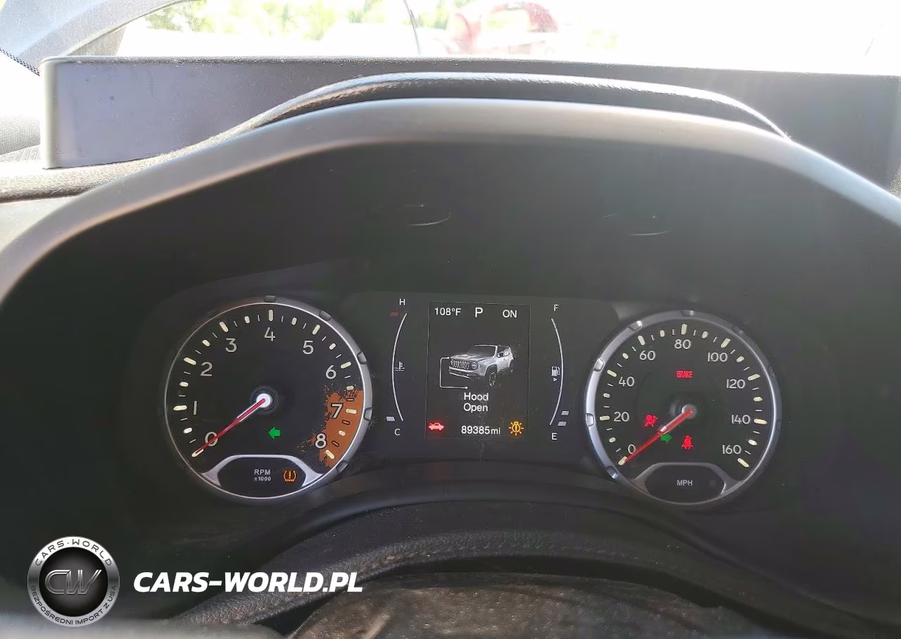 2018 Jeep Renegade VIN:ZACCJBABXJPJ44895 - 9