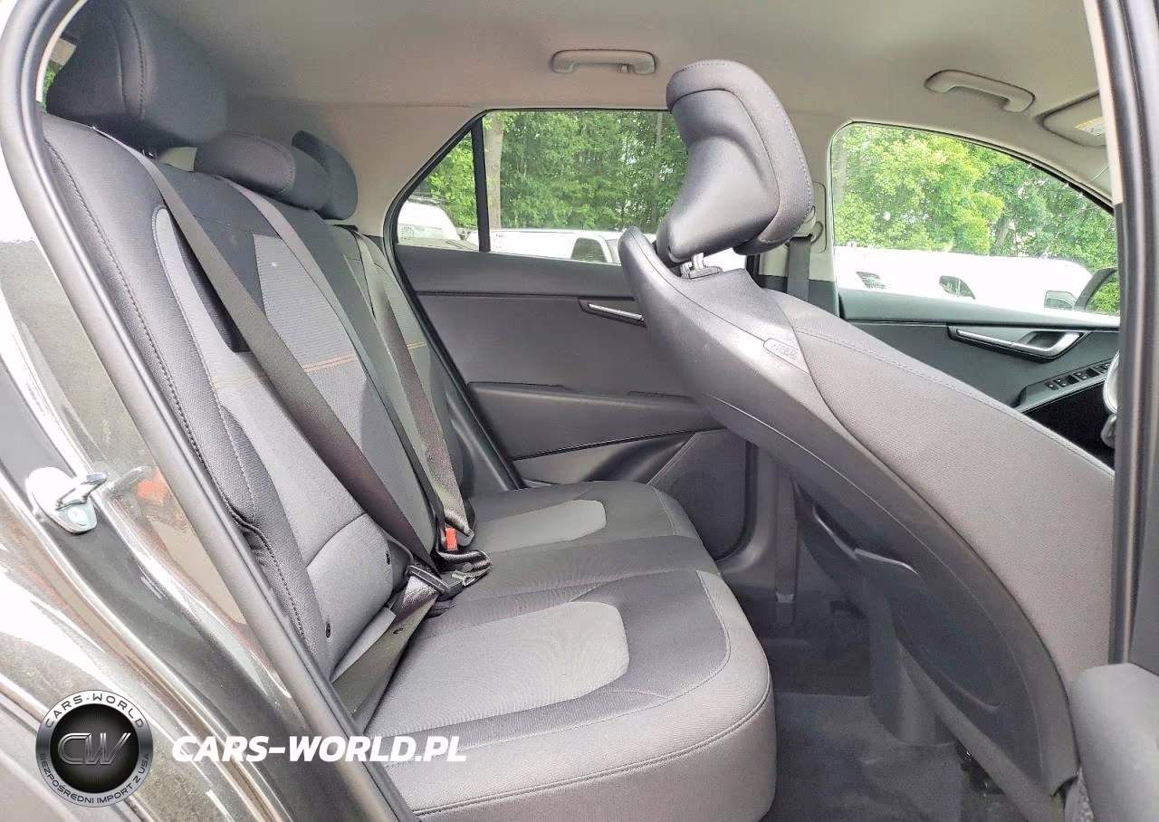 2026 Kia Niro Lx VIN:KNDCP3LE1T5340332 - 11