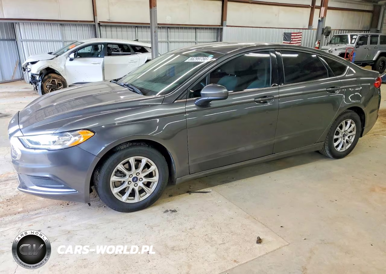 2017 Ford Fusion S – zdjęcie 1 z 12