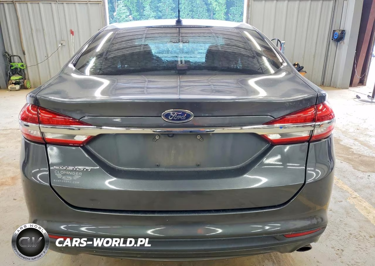 2017 Ford Fusion S VIN:3FA6P0G70HR174452 - 6