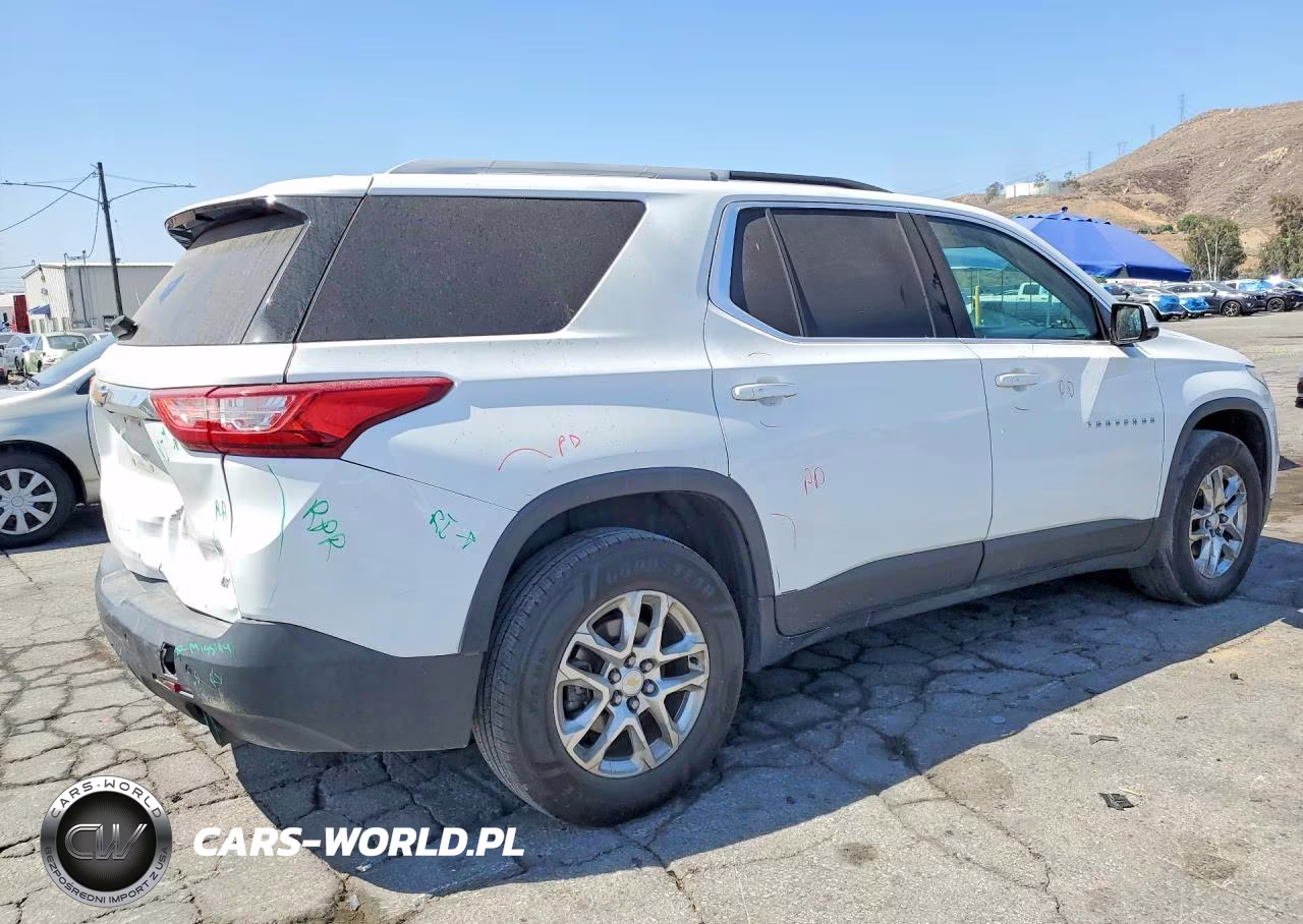 2018 Chevrolet Traverse Lt VIN:1GNERGKW2JJ112761 - 3