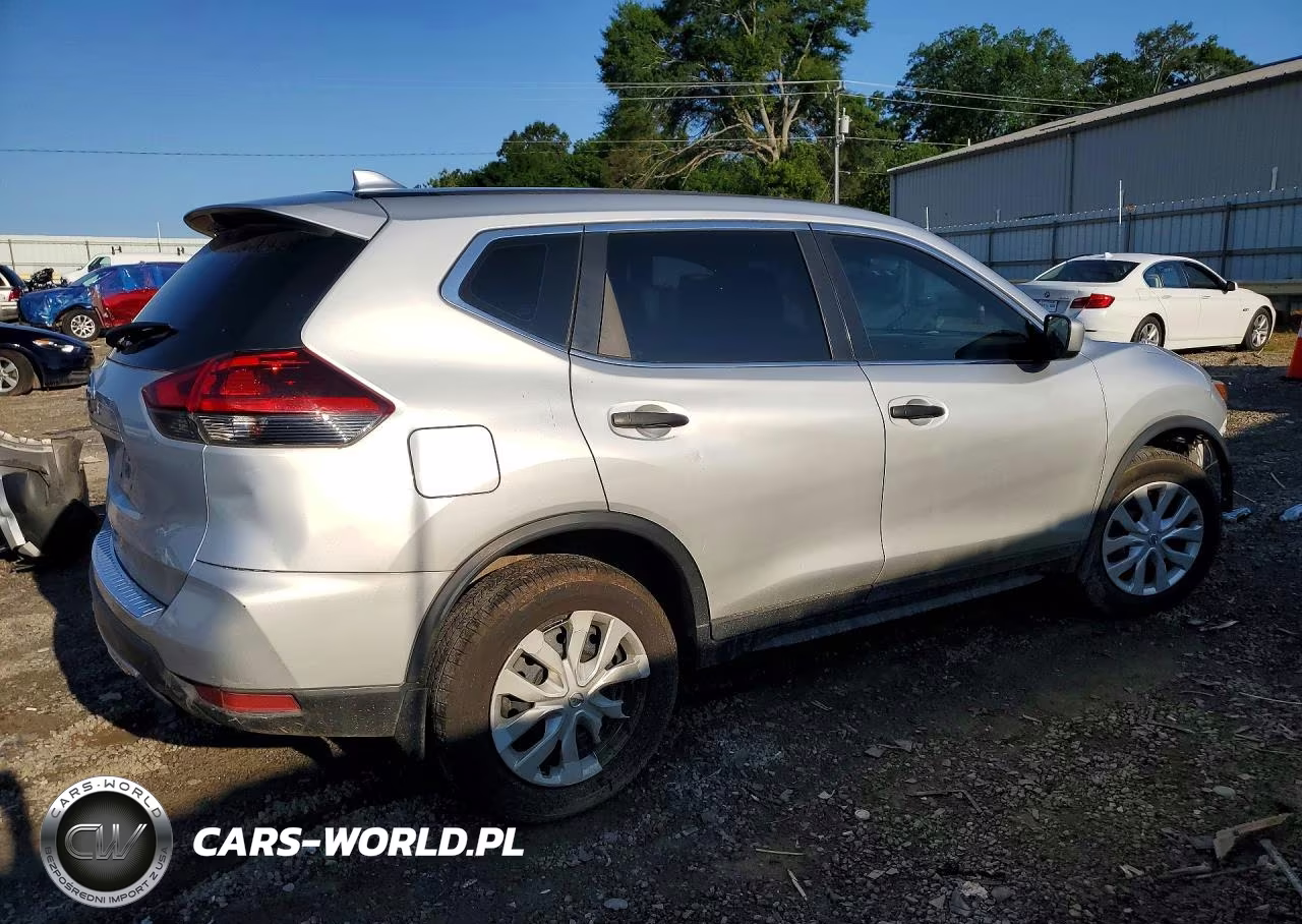 2018 Nissan Rogue S VIN:5N1AT2MV5JC791571 - 3