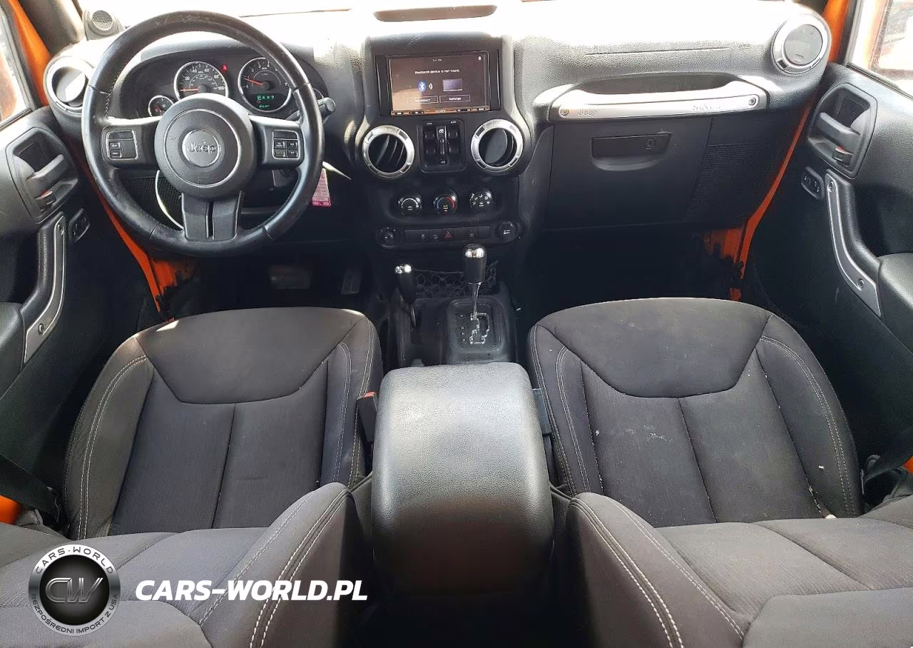 2013 Jeep Wrangler Unlimited Sahara VIN:1C4BJWEG0DL520668 - 8