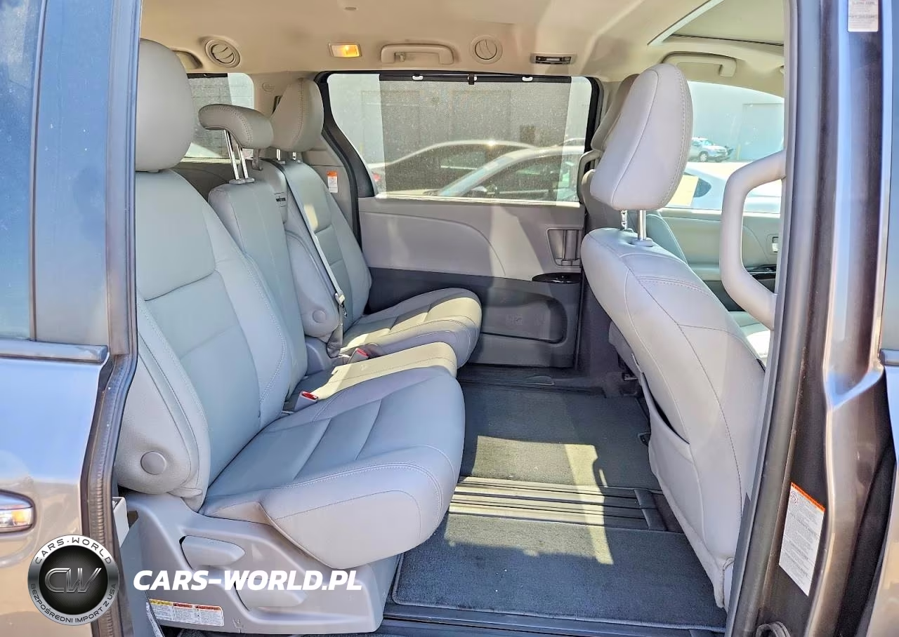 2018 Toyota Sienna Xle 8-Passenger VIN:5TDYZ3DC1JS928218 - 11