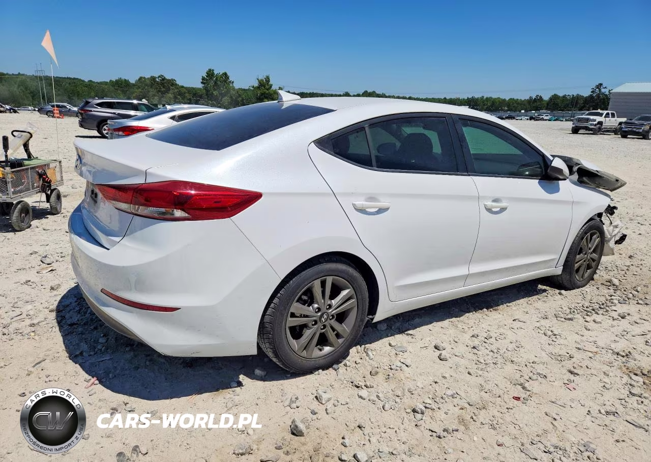 2018 Hyundai Elantra Sel VIN:5NPD84LF6JH397719 - 3