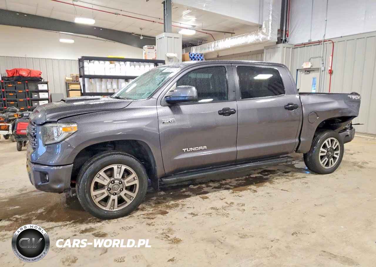 2018 Toyota Tundra Crewmax Sr5