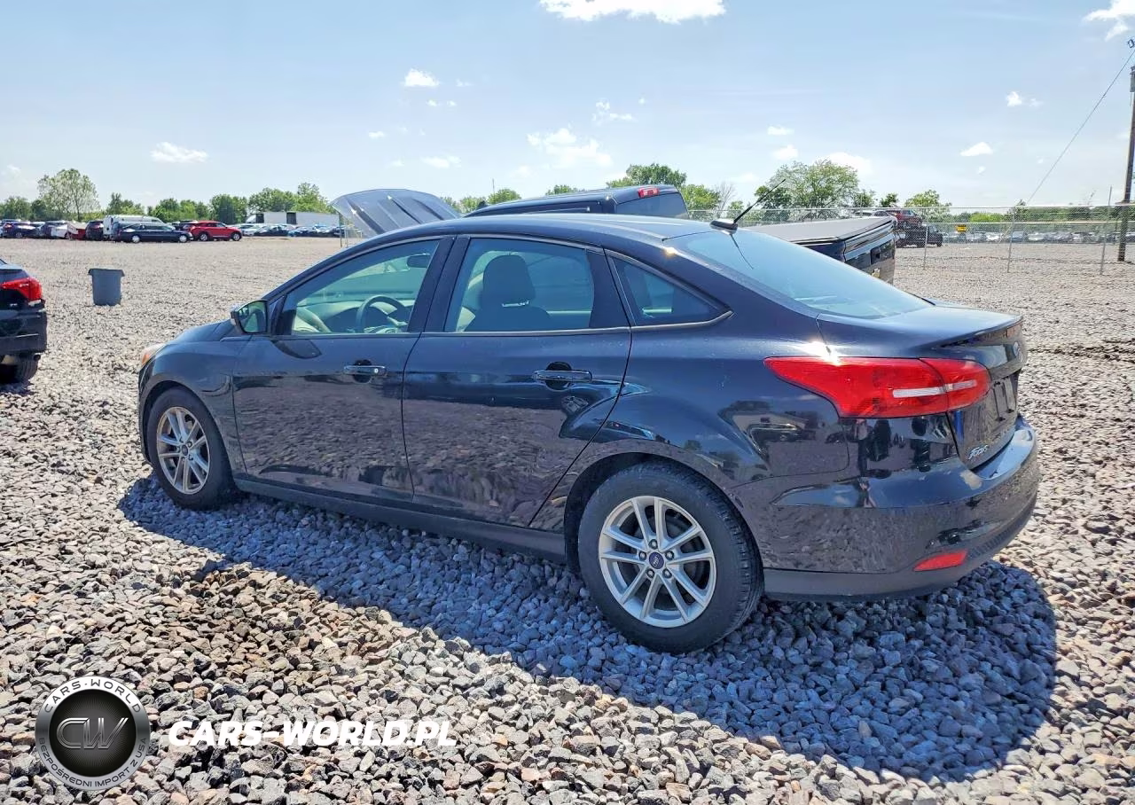2017 Ford Focus Se VIN:1FADP3F29HL291945 - 2
