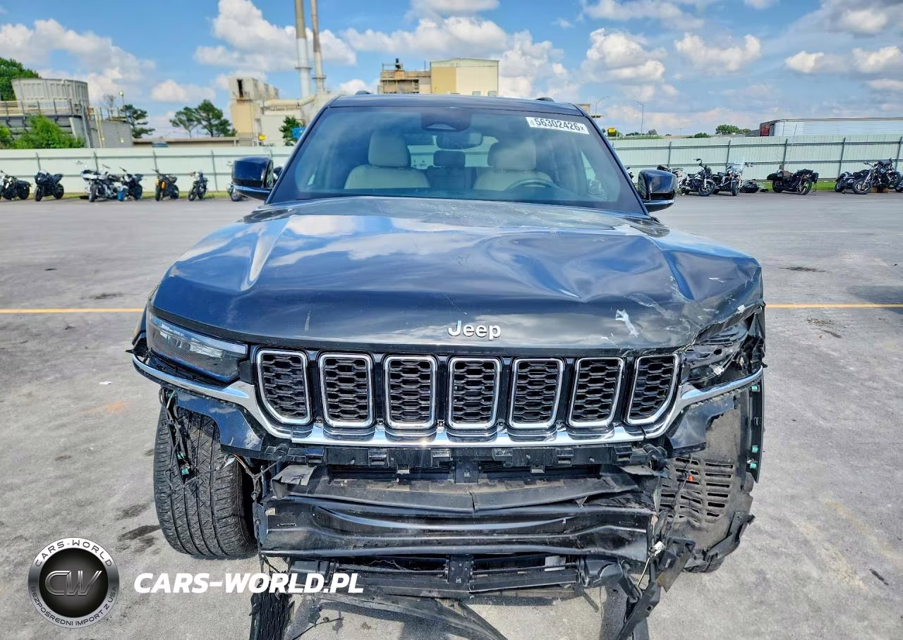 2023 Jeep Grand Cherokee Limited VIN:1C4RJHBG4P8719132 - 5