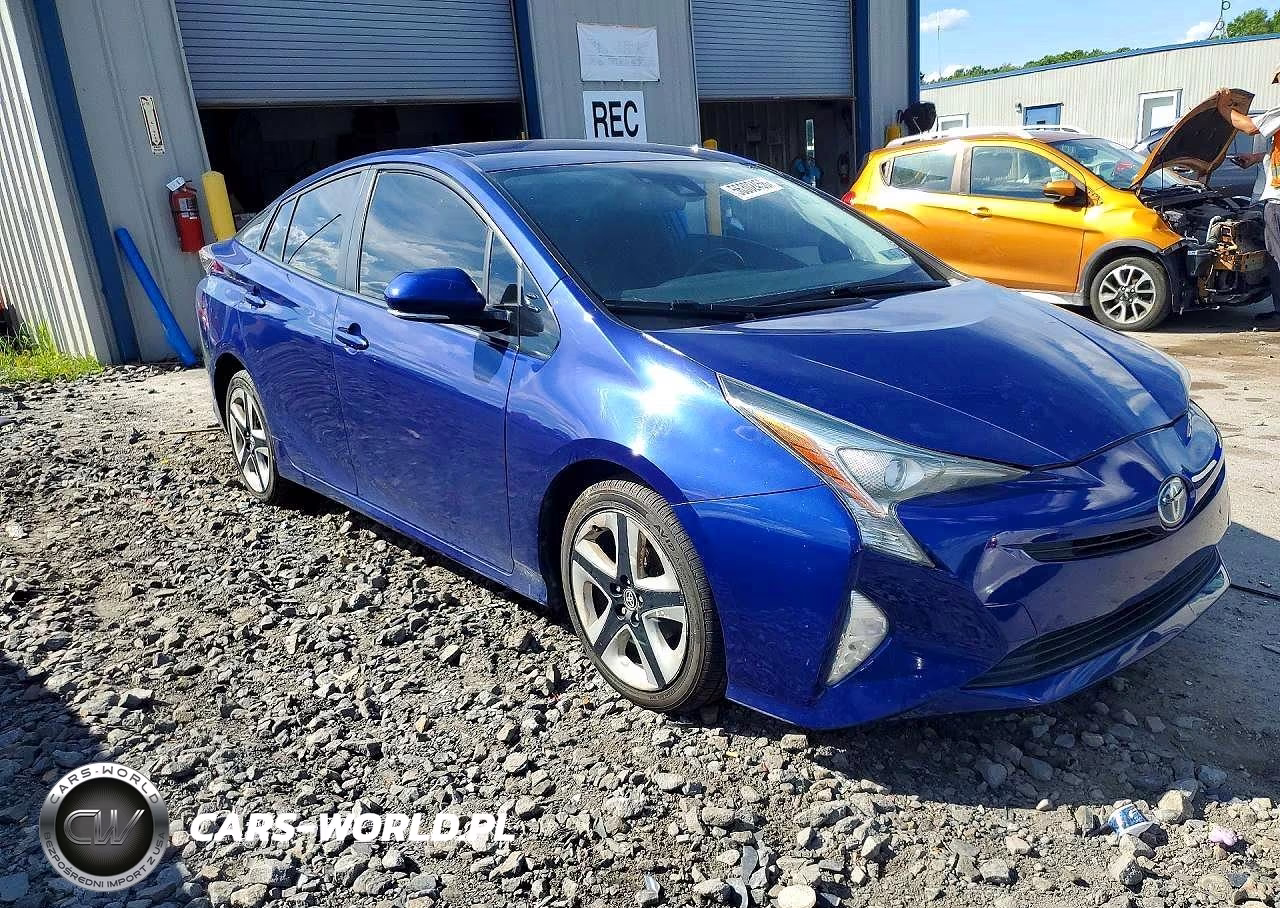 2017 Toyota Prius Three Touring VIN:JTDKARFU2H3529187 - 10