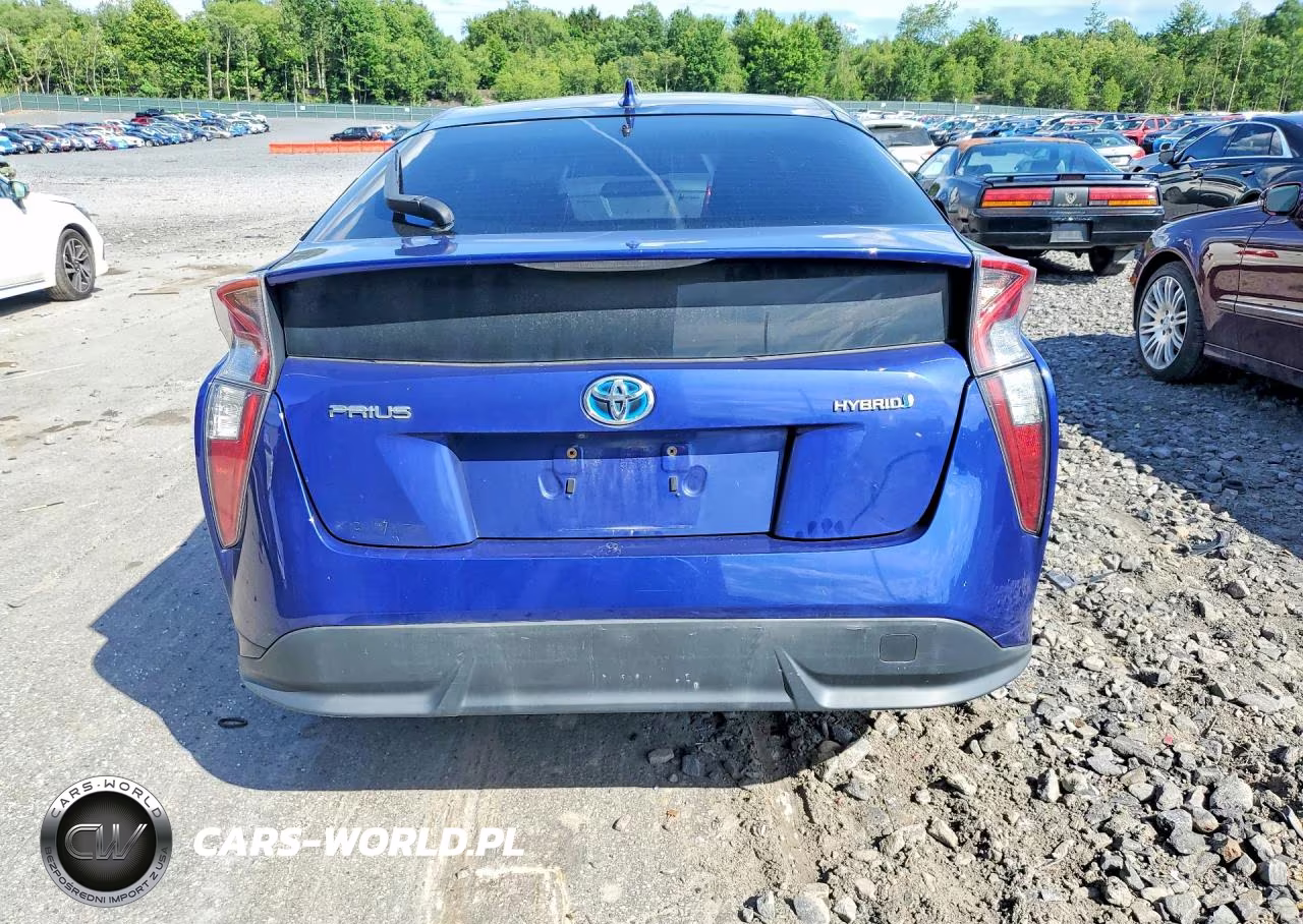 2017 Toyota Prius Three Touring VIN:JTDKARFU2H3529187 - 6