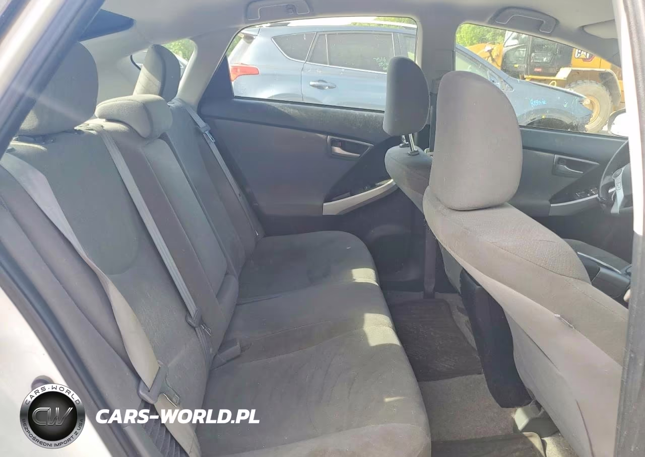 2013 Toyota Prius Plug-In Hybrid Base VIN:JTDKN3DP9D3044859 - 10