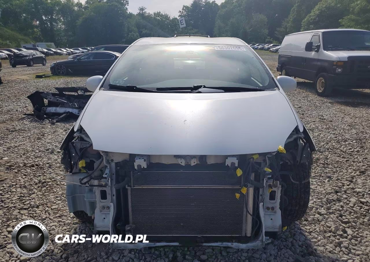 2013 Toyota Prius Plug-In Hybrid Base VIN:JTDKN3DP9D3044859 - 5