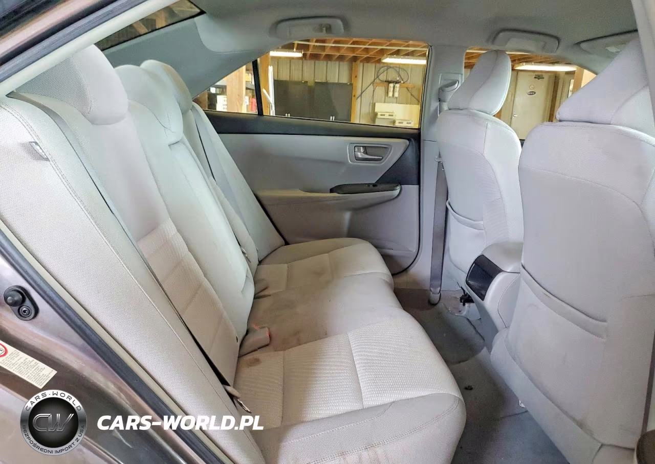 2015 Toyota Camry Le VIN:4T1BF1FK1FU479936 - 10