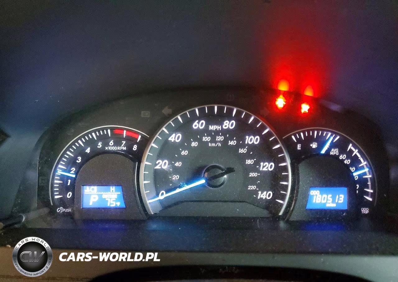 2015 Toyota Camry Le VIN:4T1BF1FK1FU479936 - 9
