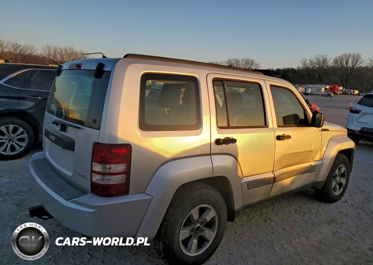 2008 Jeep Liberty Sport VIN:1J8GN28K18W174680 - 3