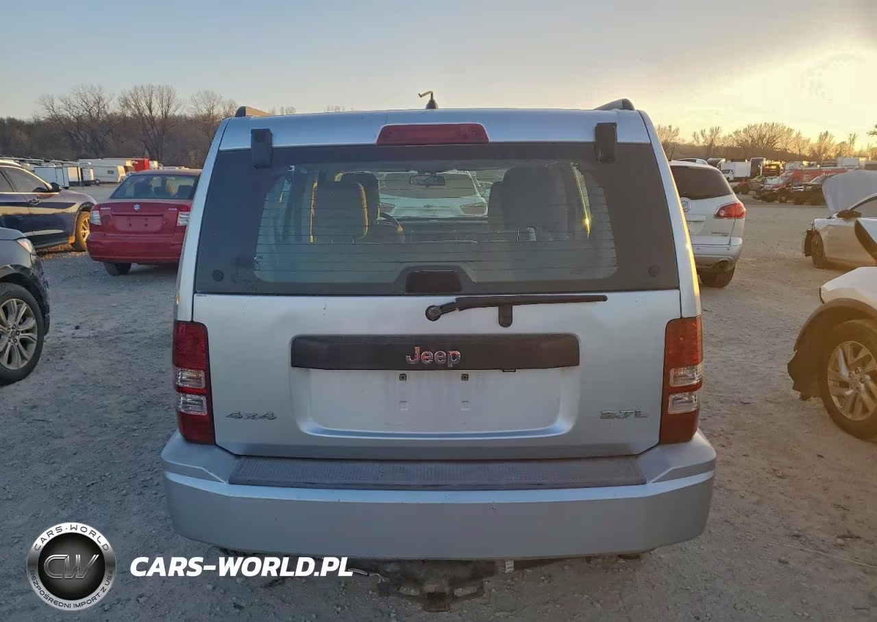 2008 Jeep Liberty Sport VIN:1J8GN28K18W174680 - 6