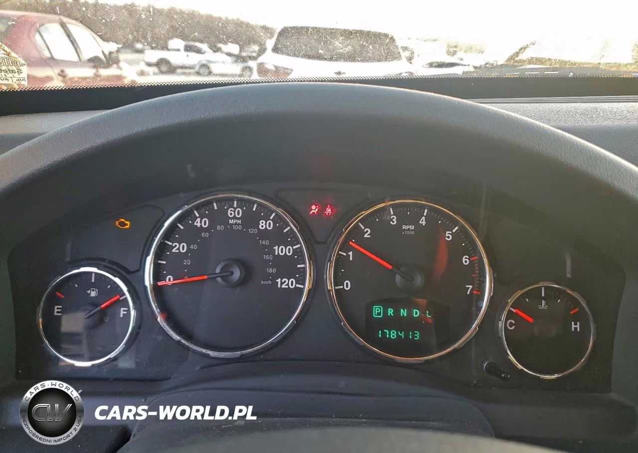 2008 Jeep Liberty Sport VIN:1J8GN28K18W174680 - 9