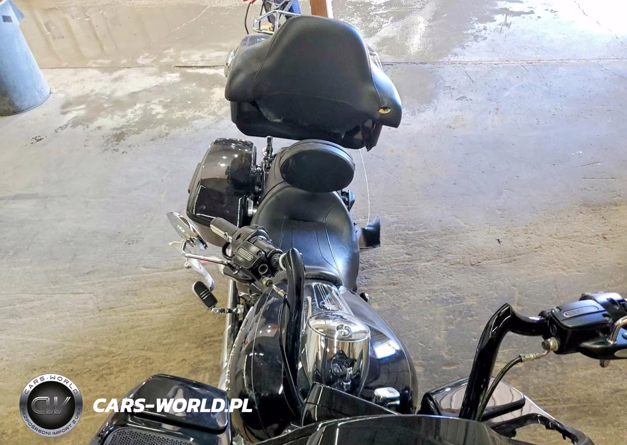 2015 Harley-Davidson Fltrxs Road Glide Special VIN:1HD1KTM18FB608766 - 5