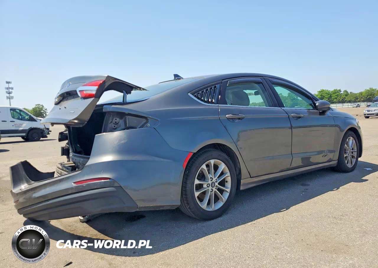 2019 Ford Fusion Se VIN:3FA6P0H72KR183627 - 3