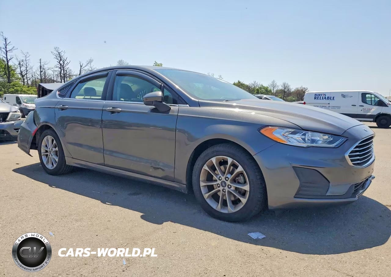 2019 Ford Fusion Se VIN:3FA6P0H72KR183627 - 4